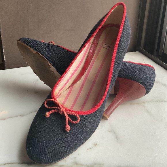 Vintage PAUL SMITH Navy Herringbone Tweed pumps trimmed with Red Grosgrain Trim - Picture 9 of 13